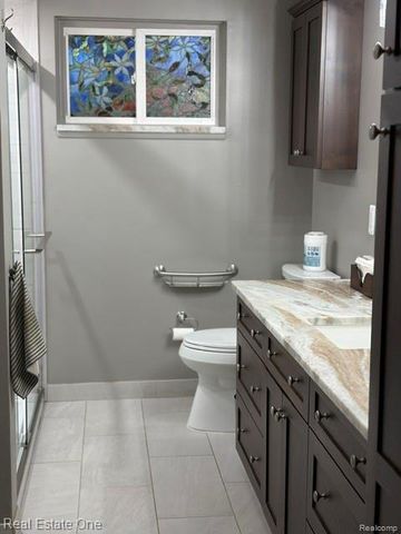 1115 Torpey Drive, Troy, MI 48083