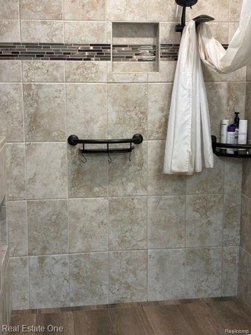 1115 Torpey Drive, Troy, MI 48083