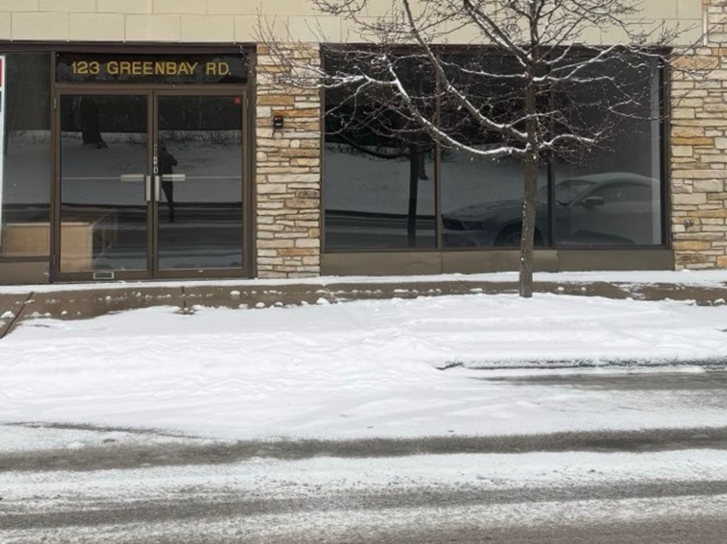 123 Green Bay Road, Wilmette, IL 60091