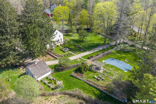 313 Umpawaug Road, Redding, CT 06896