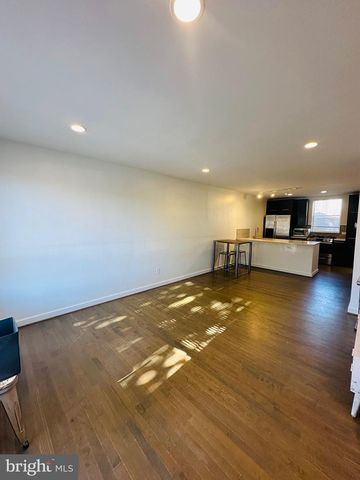 137 W REED AVE, Alexandria, VA 22305