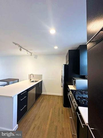 137 W REED AVE, Alexandria, VA 22305