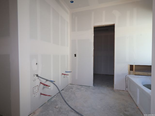 8408 Roadrunner Passage, San Antonio, TX 78222