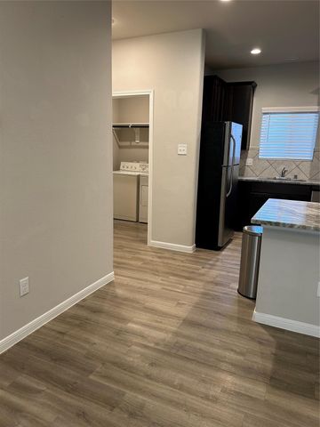 6511 Wenlock Drive, Houston, TX 77048