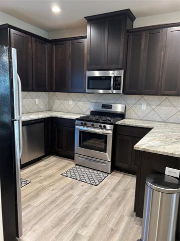 6511 Wenlock Drive, Houston, TX 77048