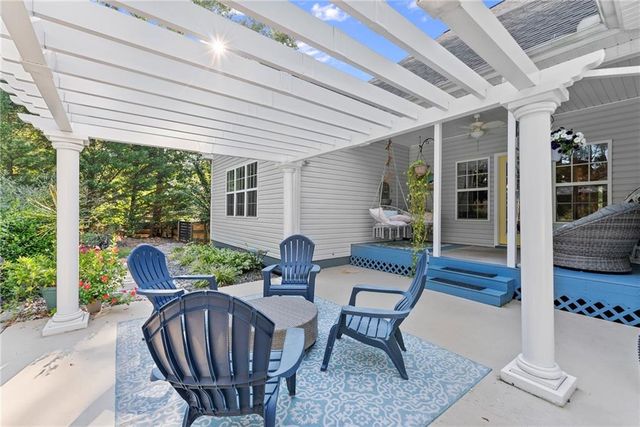 187 Oak Creek Drive, Dawsonville, GA 30534
