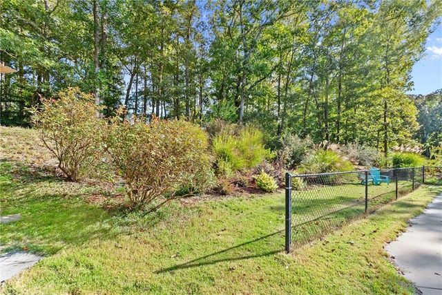 187 Oak Creek Drive, Dawsonville, GA 30534
