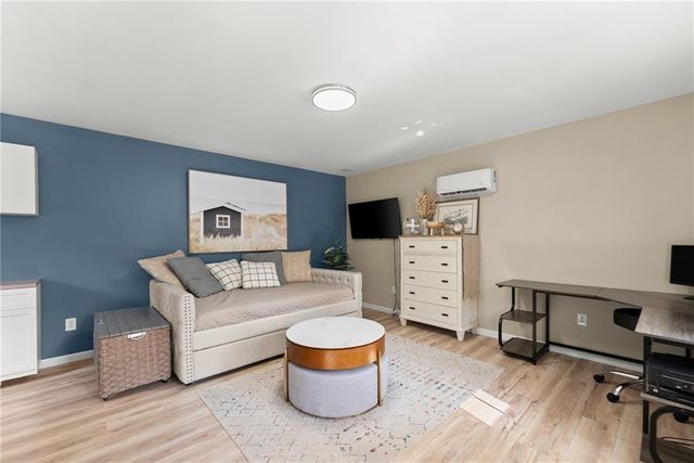 187 Oak Creek Drive, Dawsonville, GA 30534
