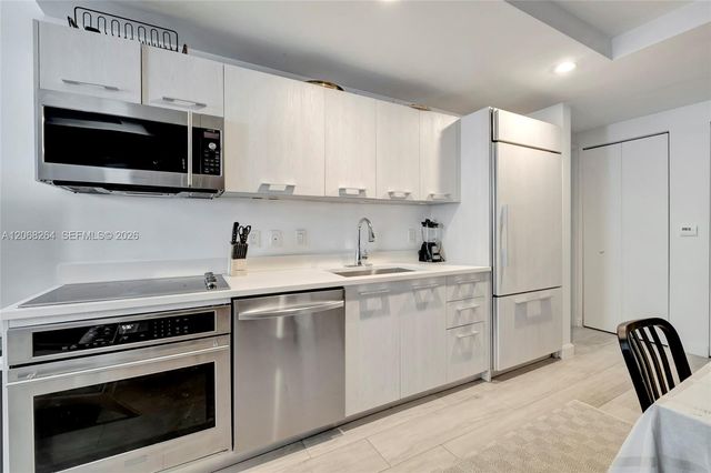 55 SW 9th Street 3509, Miami, FL 33130
