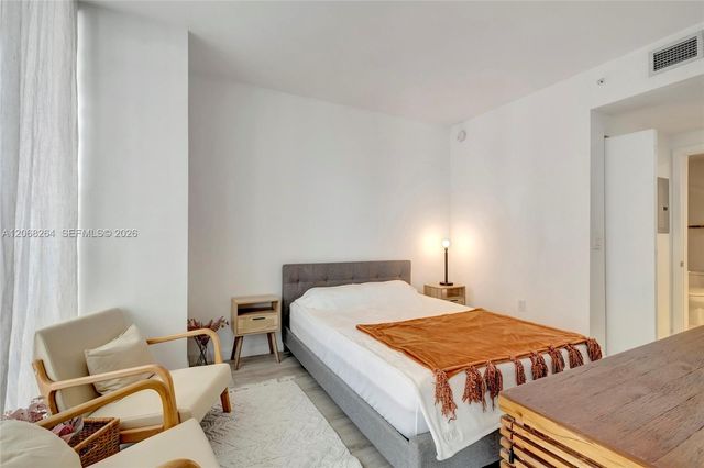 55 SW 9th Street 3509, Miami, FL 33130