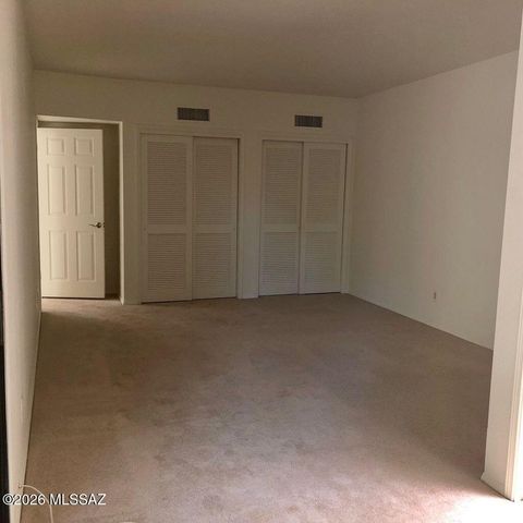 2530 E Forgeus Place, Tucson, AZ 85716