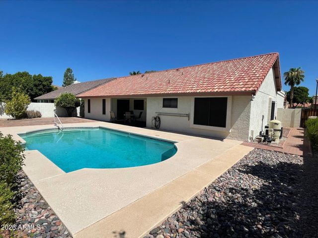 6719 W KERRY Lane, Glendale, AZ 85308