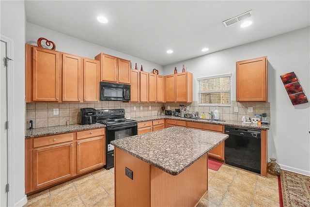 5615 Wisbech Way, Atlanta, GA 30349