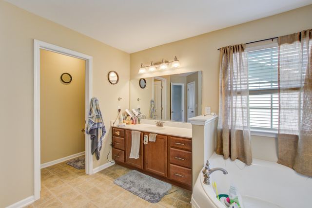 137 Roadster Row, Summerville, SC 29483