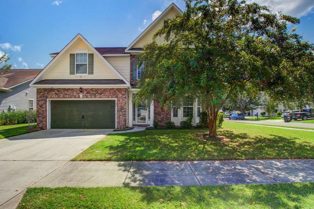 137 Roadster Row, Summerville, SC 29483