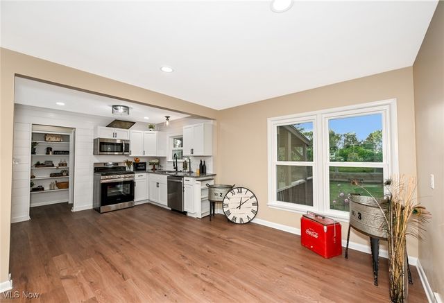 357 E Paige Avenue, Barberton, OH 44203