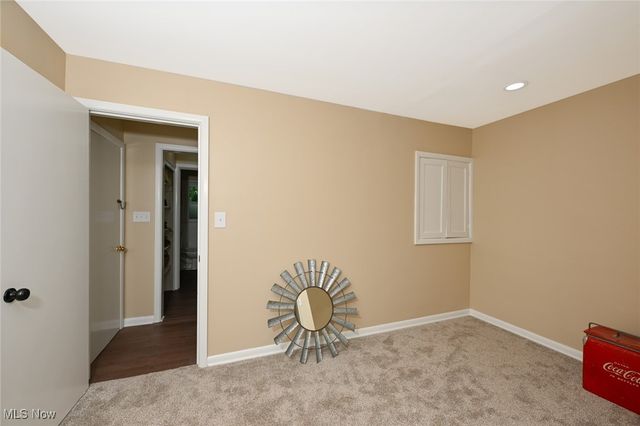 357 E Paige Avenue, Barberton, OH 44203