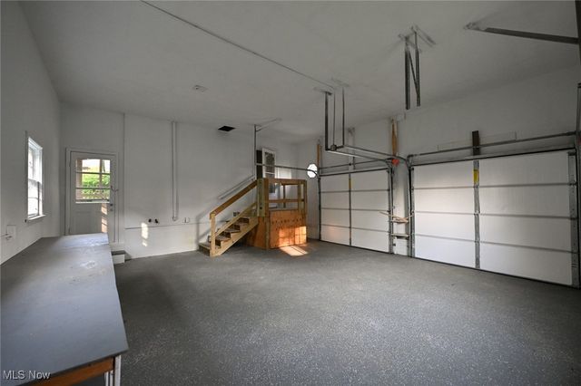 357 E Paige Avenue, Barberton, OH 44203