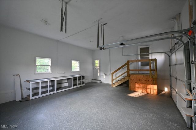 357 E Paige Avenue, Barberton, OH 44203