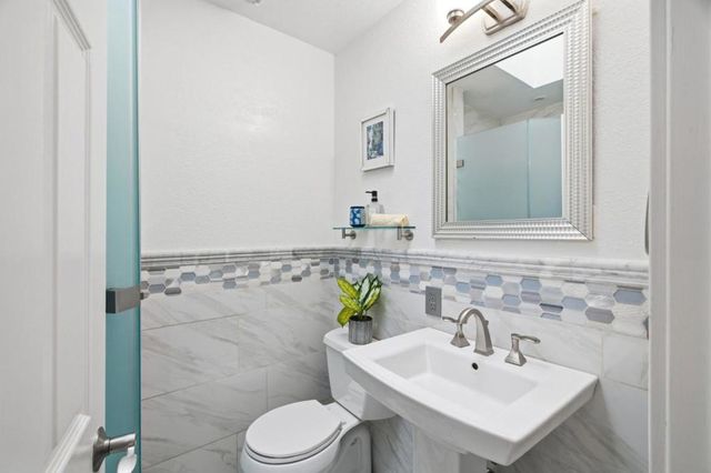 1061 Shamrock Drive, Campbell, CA 95008