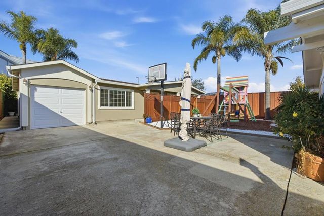 1061 Shamrock Drive, Campbell, CA 95008