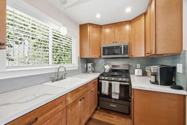 1061 Shamrock Drive, Campbell, CA 95008