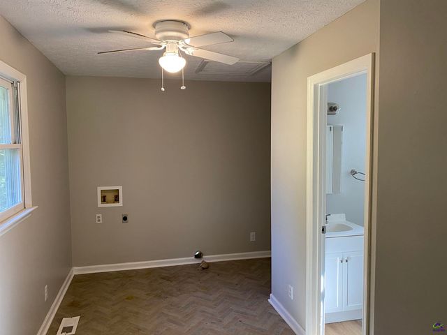 110 Pine Crest Drive, Byron, GA 31008