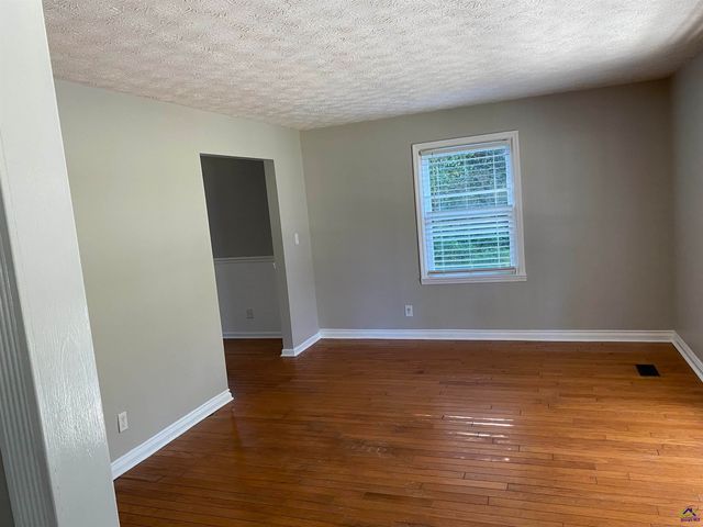 110 Pine Crest Drive, Byron, GA 31008