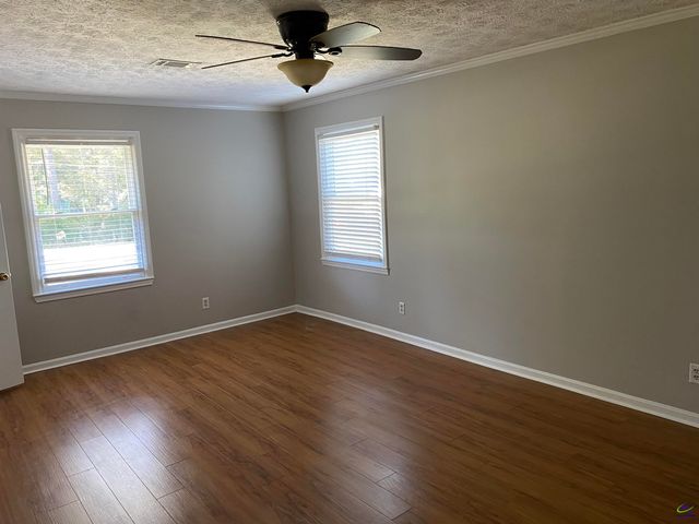 110 Pine Crest Drive, Byron, GA 31008