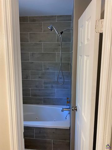 110 Pine Crest Drive, Byron, GA 31008