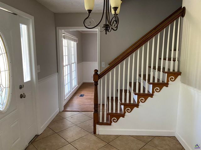 110 Pine Crest Drive, Byron, GA 31008