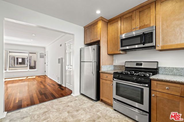 1235 N Harper Avenue 19, West Hollywood, CA 90046