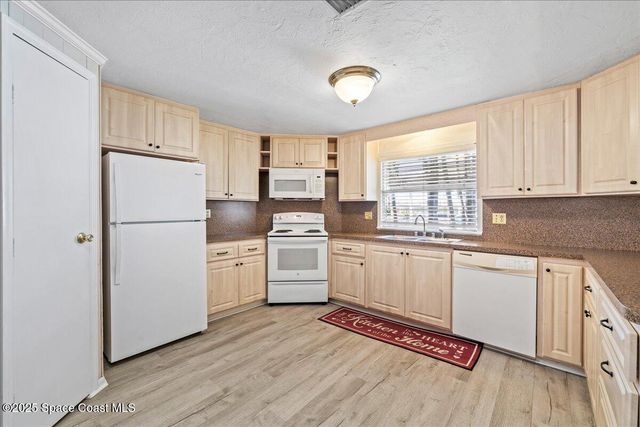 2391 Ersoff Boulevard NE, Palm Bay, FL 32905