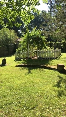 827 Pike Ave, Attleboro, MA 02703