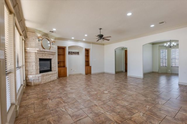 221 Arapahoe Ridge, Weatherford, TX 76087