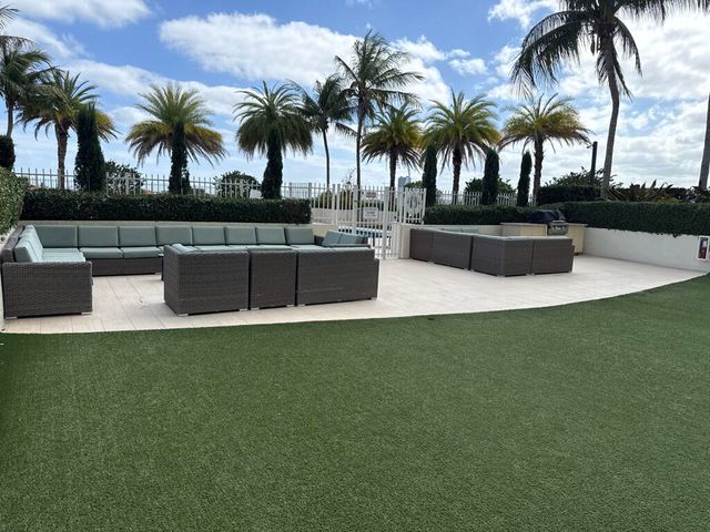 3000 Coral Way 1007, Miami, FL 33145