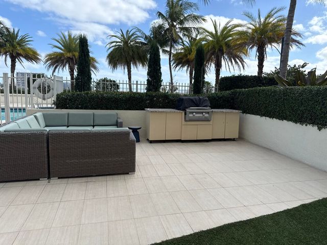 3000 Coral Way 1007, Miami, FL 33145
