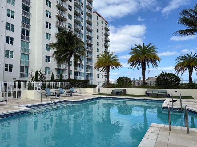 3000 Coral Way 1007, Miami, FL 33145
