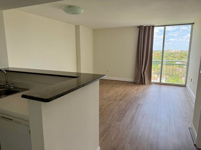 3000 Coral Way 1007, Miami, FL 33145