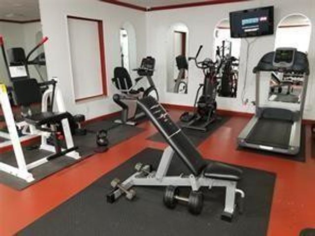 3990 NW 42nd Avenue 311, Lauderdale Lakes, FL 33319