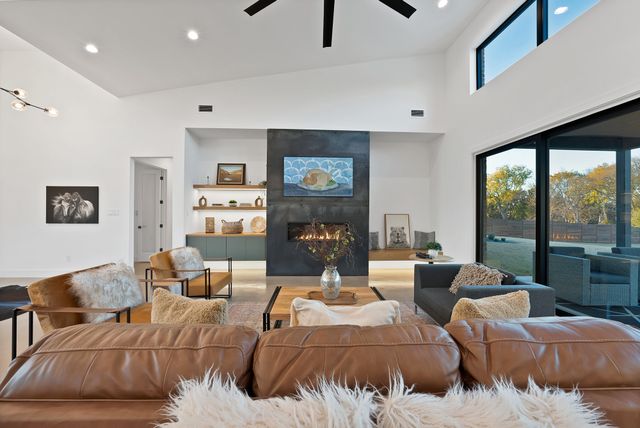 4231 Tea Olive Trail, Midlothian, TX 76065