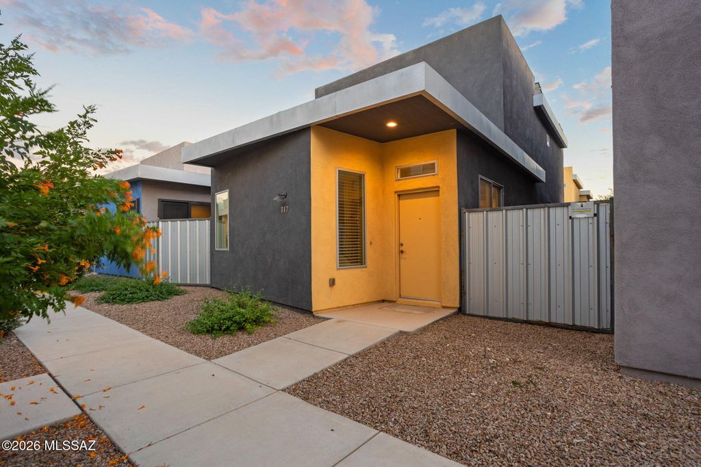 817 E Park Modern Drive, Tucson, AZ 85719