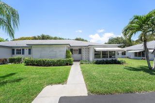 1210 S Drive Circle D, Delray Beach, FL 33445