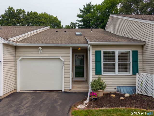 626 Overlook Path 626, Southington, CT 06489