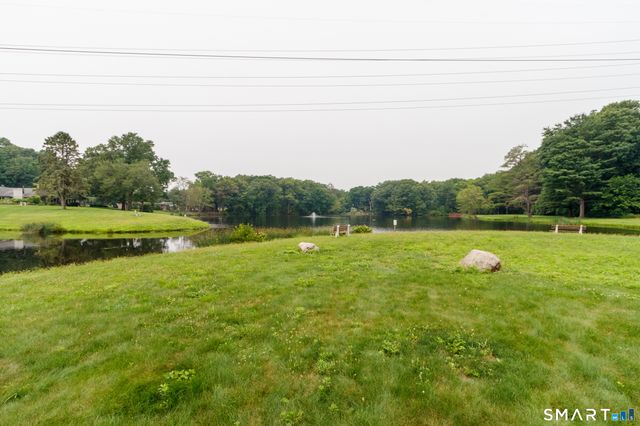 626 Overlook Path 626, Southington, CT 06489