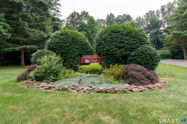 626 Overlook Path 626, Southington, CT 06489
