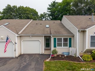 626 Overlook Path 626, Southington, CT 06489