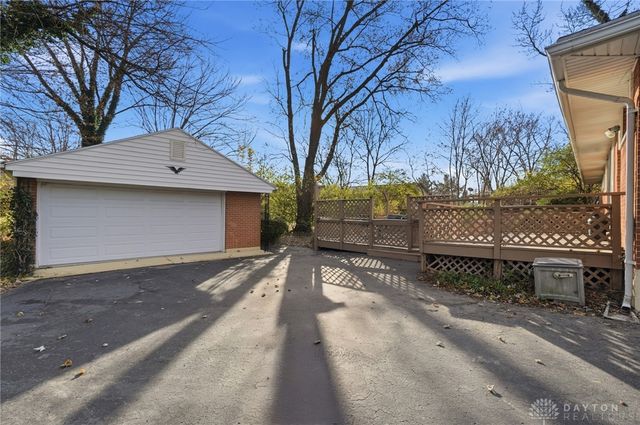 122 Parkhurst Road, Beavercreek, OH 45440