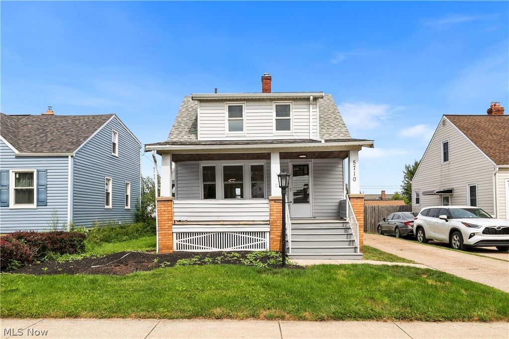 5710 Laverne Avenue, Parma, OH 44129