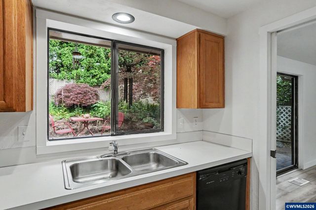 675 Fairview Av SE, Salem, OR 97302